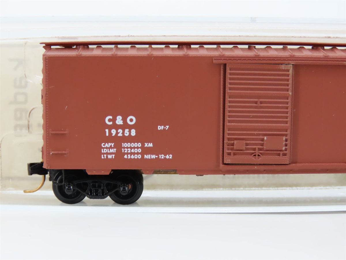 N Scale Baldwin Loco Works/Kadee BLW-34 C&amp;O Chesapeake &amp; Ohio 40&#39; Boxcar #19258