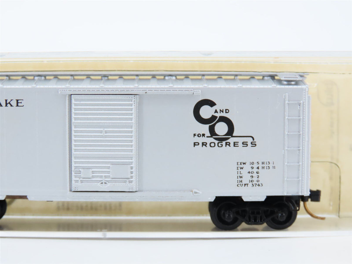 N Scale Baldwin Loco Works/Kadee BLW-09 C&amp;O Chesapeake &amp; Ohio 40&#39; Boxcar #2857