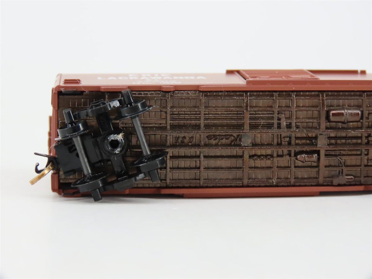 N Scale Micro-Trains/BLW/Kadee BLW-57 EL Erie Lackawanna 40&#39; Boxcar #78962