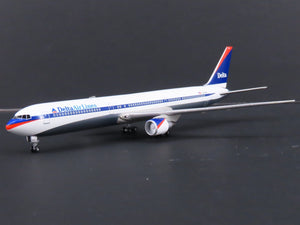 1:400 Scale Dragon Wings 55159 Delta Air Lines Boeing B767-432 Aircraft N826MH