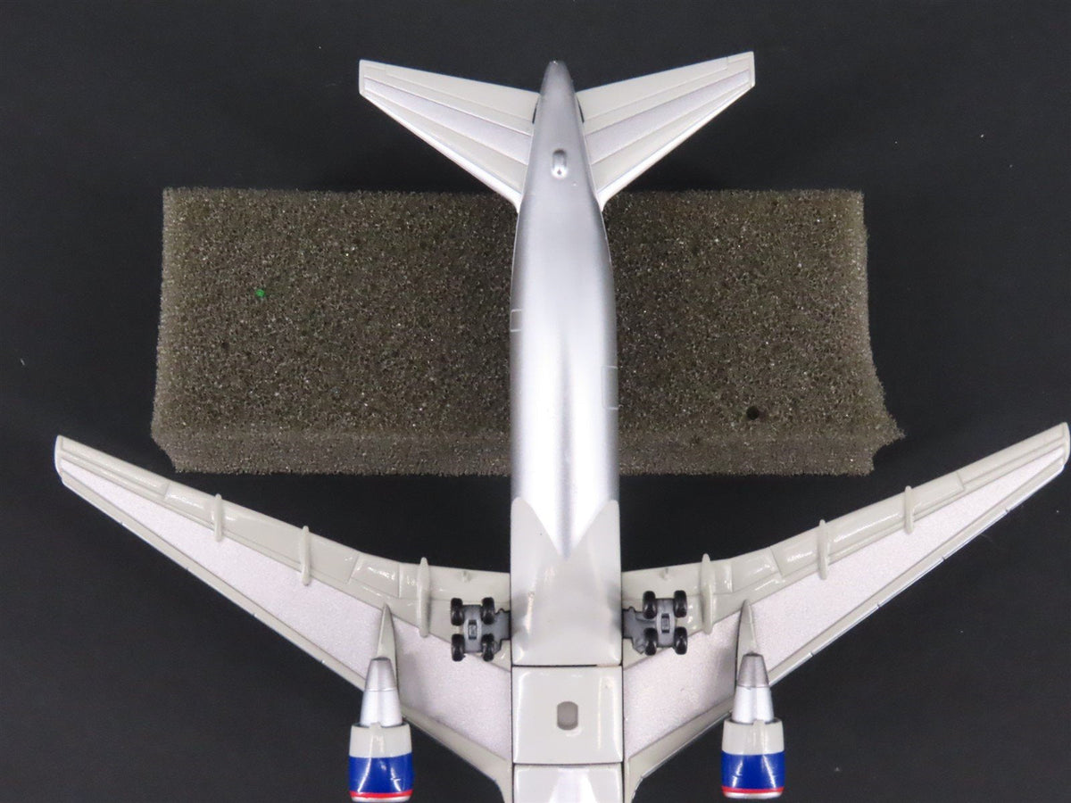 1:400 Scale Dragon Wings 55214 Delta Air Lines Boeing B767-332 Aircraft N189DN