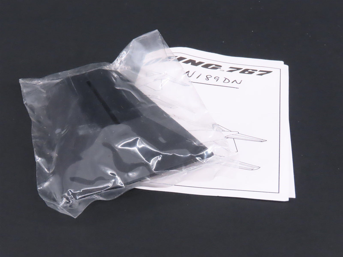 1:400 Scale Dragon Wings 55214 Delta Air Lines Boeing B767-332 Aircraft N189DN