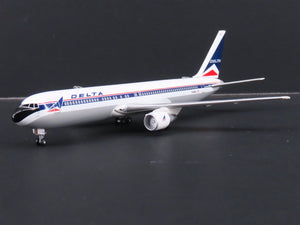 1:400 Scale Dragon Wings 55312 Delta Air Lines Boeing B767-332 Aircraft N139DL