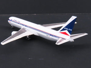 1:400 Scale Dragon Wings 55312 Delta Air Lines Boeing B767-332 Aircraft N139DL