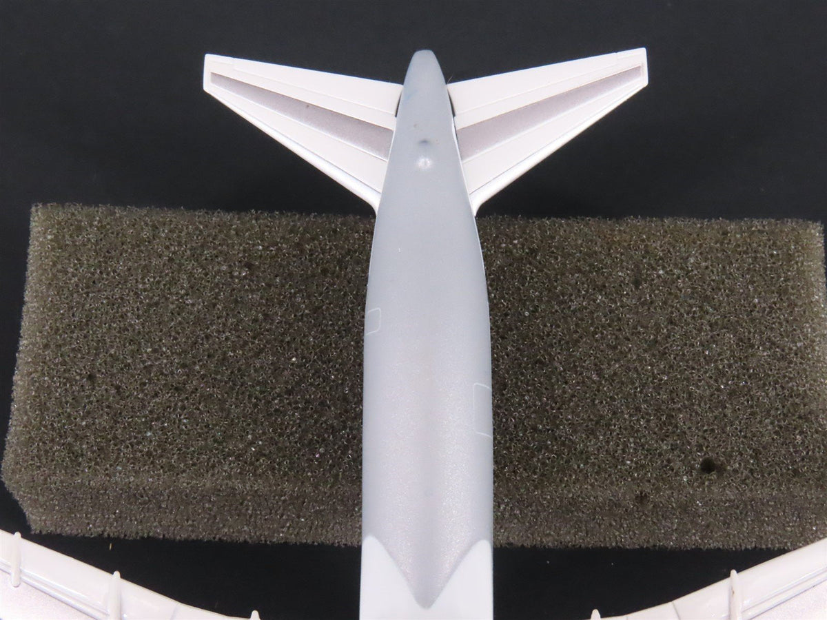 1:400 Scale Dragon Wings 55312 Delta Air Lines Boeing B767-332 Aircraft N139DL