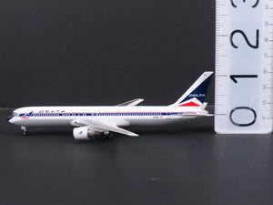1:400 Scale Dragon Wings 55312 Delta Air Lines Boeing B767-332 Aircraft N139DL