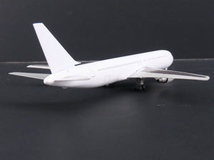 1:400 Dragon Wings 57006 Die-Cast All White Series Boeing B767-300 Aircraft