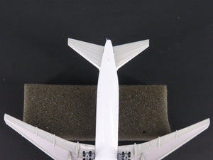 1:400 Dragon Wings 57006 Die-Cast All White Series Boeing B767-300 Aircraft