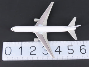 1:400 Dragon Wings 57006 Die-Cast All White Series Boeing B767-300 Aircraft