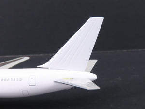 1:400 Dragon Wings 57006 Die-Cast All White Series Boeing B767-300 Aircraft