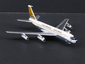 1:400 Aero Classics Continental Airlines Golden Jet Boeing B-720-024B Aircraft