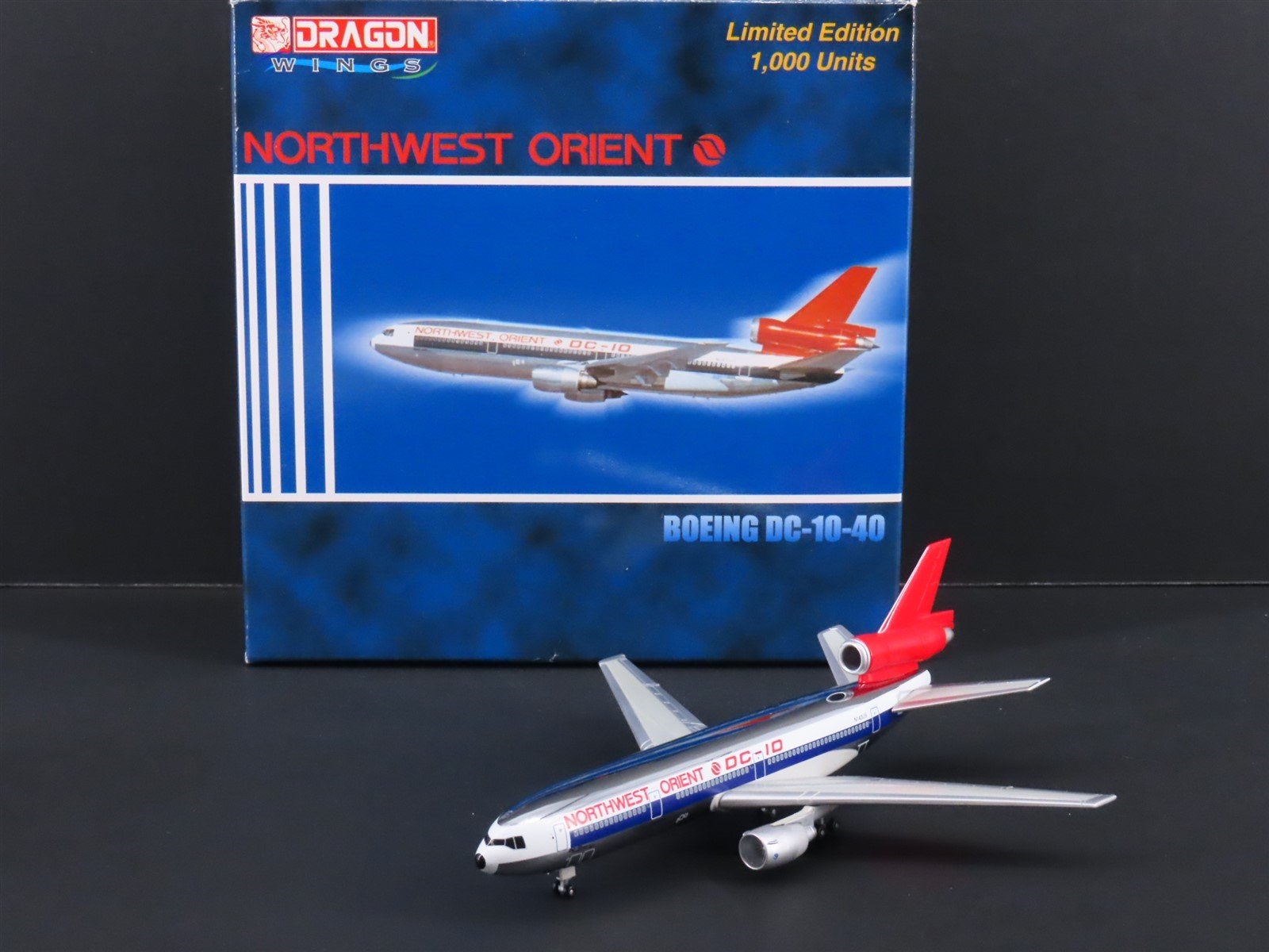 1:400 Scale Dragon Wings JX028 Northwest Orient Boeing DC-10-40 Aircraft N143US