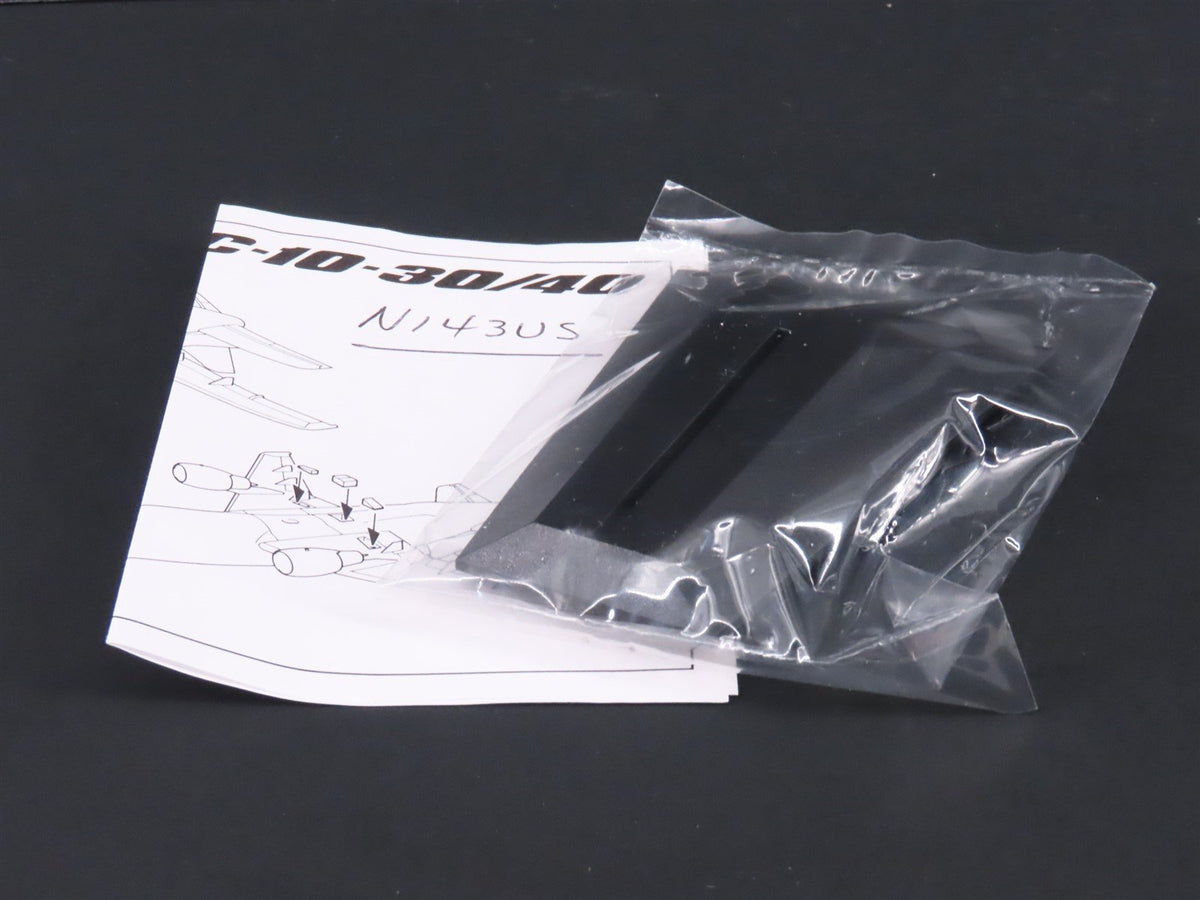 1:400 Scale Dragon Wings JX028 Northwest Orient Boeing DC-10-40 Aircraft N143US