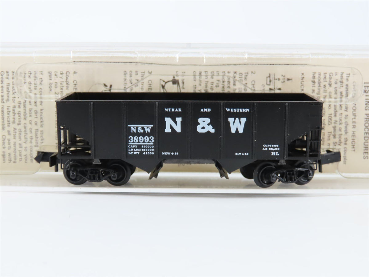 N Scale Micro-Trains/Kadee N&amp;W Norfolk &amp; Western 33&#39; 2-Bay Rib Hopper #38993