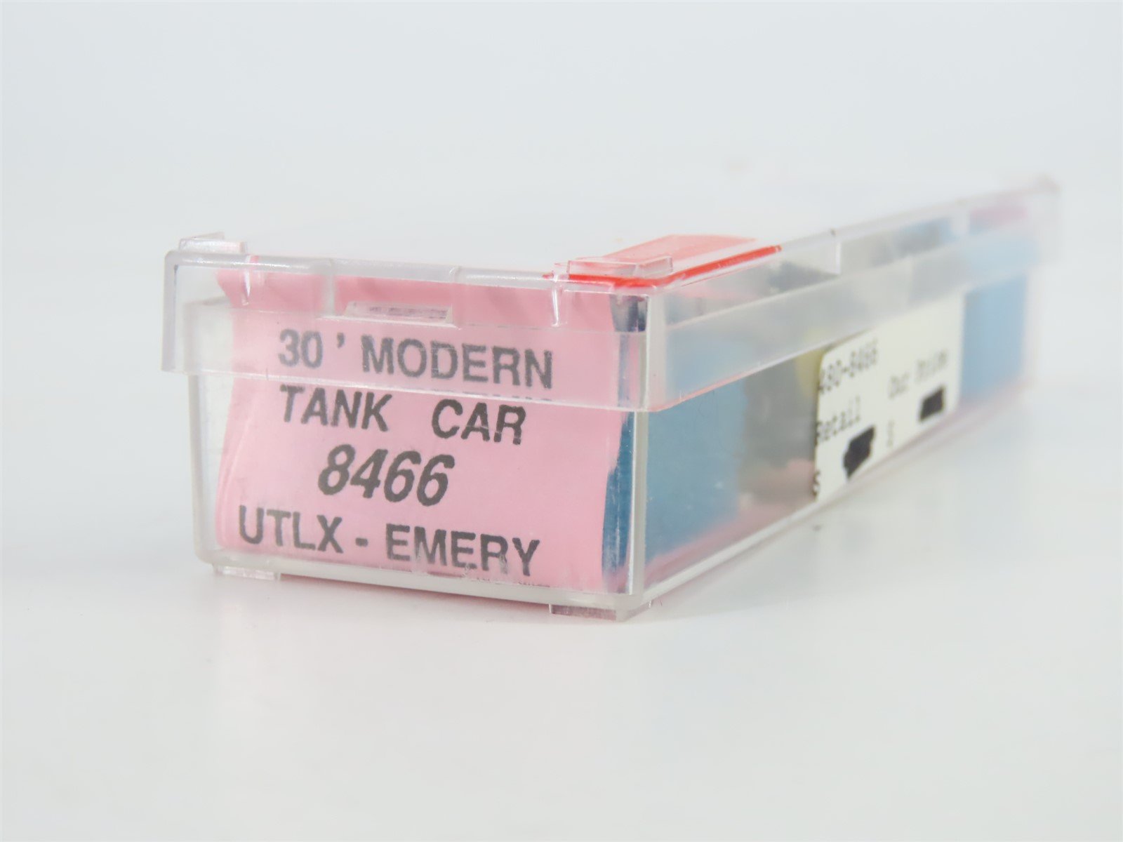N Scale Roundhouse 8466 UTLX Emery 30' Modern Tankcar #85926