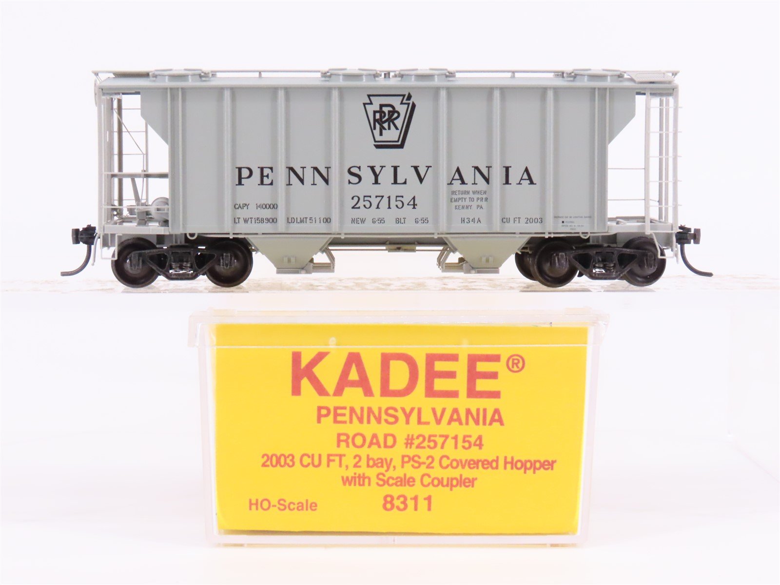 HO Scale Kadee 8311 PRR Pennsylvania Railroad 2-Bay Covered Hopper #257154