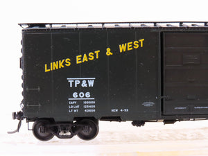 HO Scale Kadee 4809 TP&W Toledo Peoria & Western 40' Single Door Box Car #606