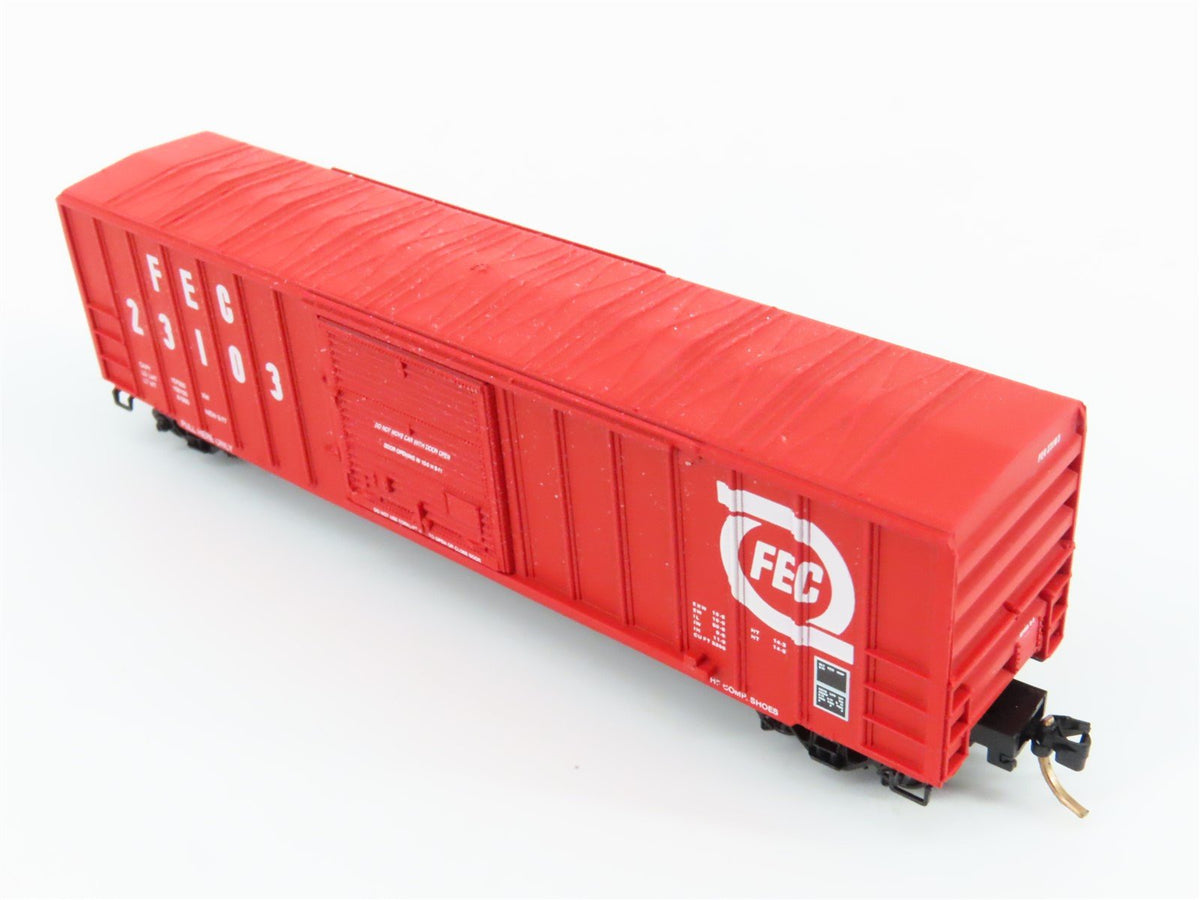 N Scale Kadee/S&amp;R 84-09 FEC Florida East Coast 50&#39; Rib Side FMC Boxcar #23103