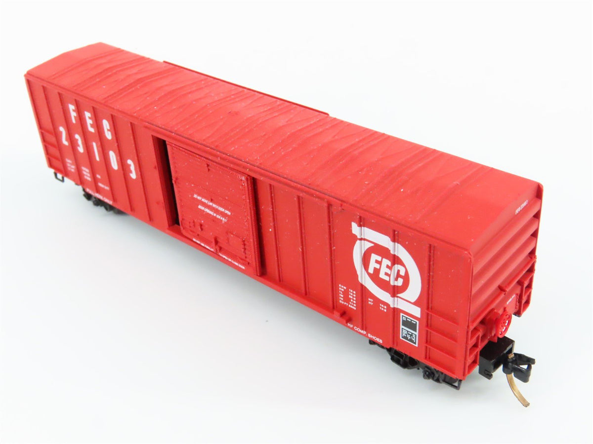 N Scale Kadee/S&amp;R 84-09 FEC Florida East Coast 50&#39; Rib Side FMC Boxcar #23103