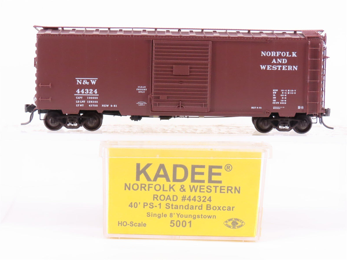 HO Scale Kadee 5001 N&amp;W Norfolk &amp; Western 40&#39; Single Door Box Car #44324