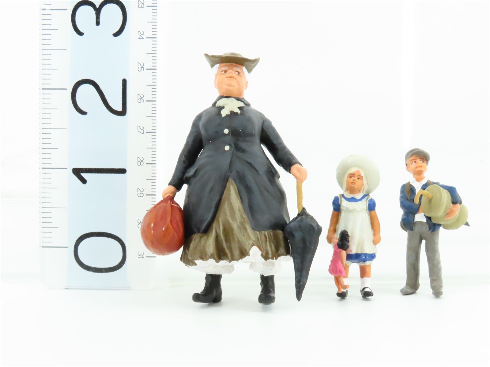 G 1/22.5 Scale Preiser 45061 Aunt Tulli w/ Nephew & Niece Figures 3-Pack