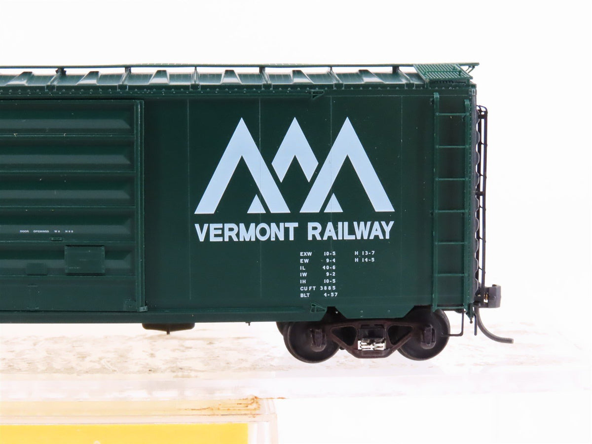 HO Scale Kadee 5222 VTR Vermont Railway 40&#39; Single Door Box Car #445