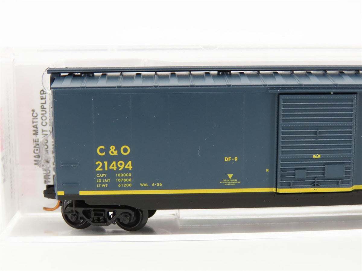 N Scale Micro-Trains MTL 03100076 C&amp;O The Chessie Route 50&#39; Boxcar #21494