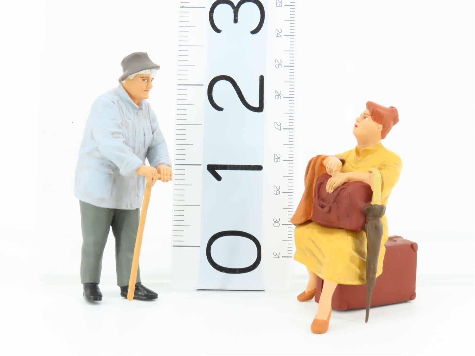 G 1/22.5 Scale Preiser 45130 Traveling Women Figures 2-Pack