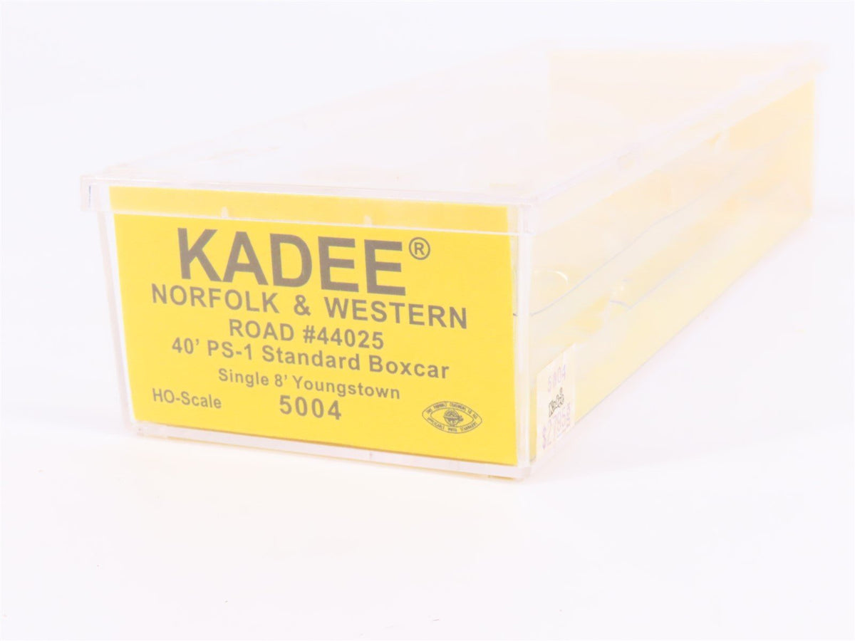 HO Scale Kadee 5004 NW Norfolk &amp; Western Railroad 40&#39; Single Door Box Car #44025