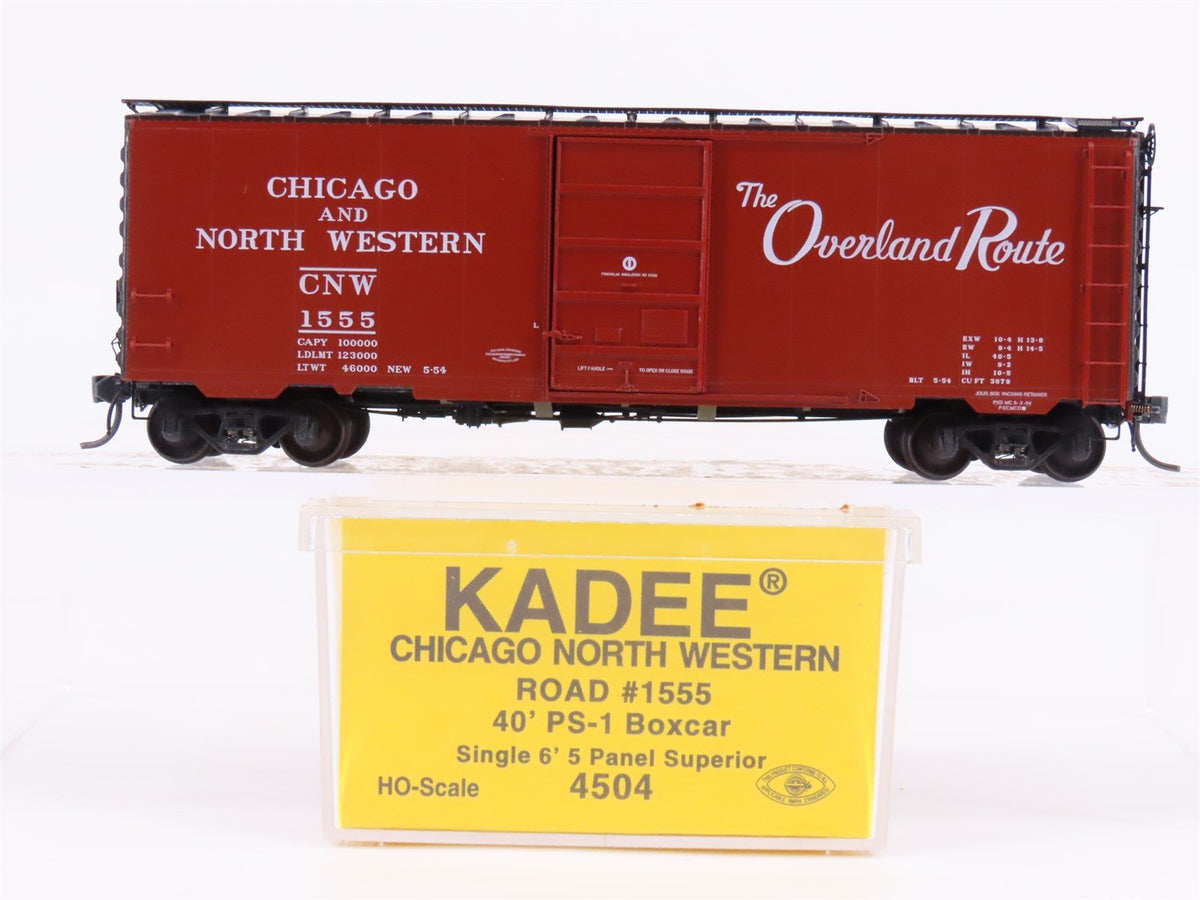 HO Scale Kadee 4504 CNW The Overland Route 40&#39; Single Door Box Car #1555