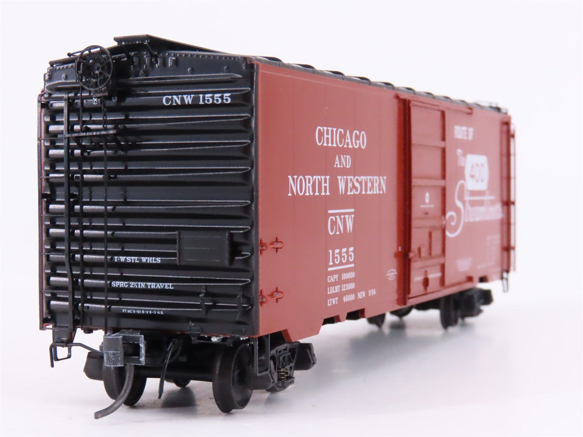 HO Scale Kadee 4504 CNW The Overland Route 40&#39; Single Door Box Car #1555