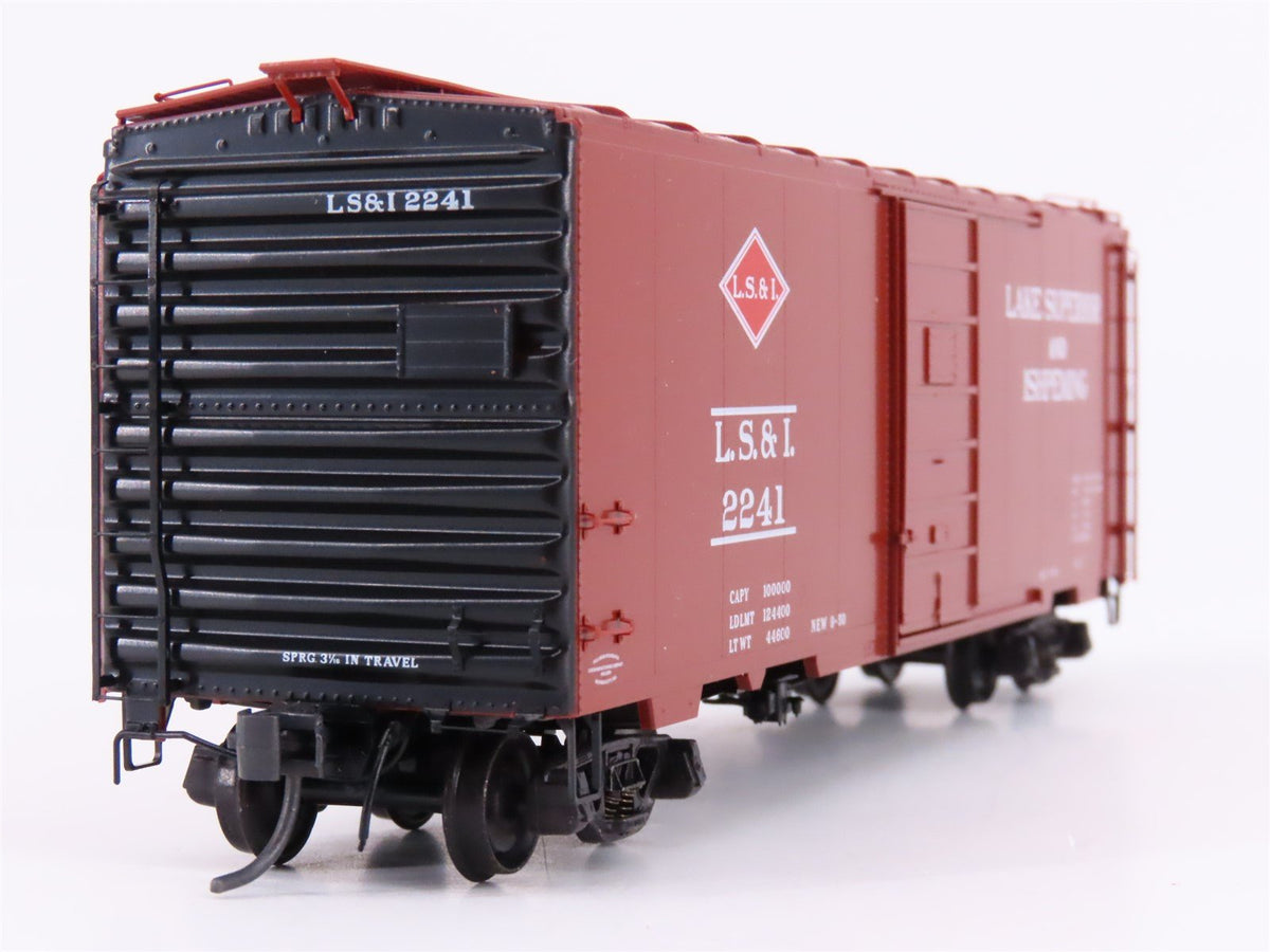 HO Scale Kadee 4028 LS&amp;I Lake Superior &amp; Ishpeming 40&#39; Single Door Box Car #2241