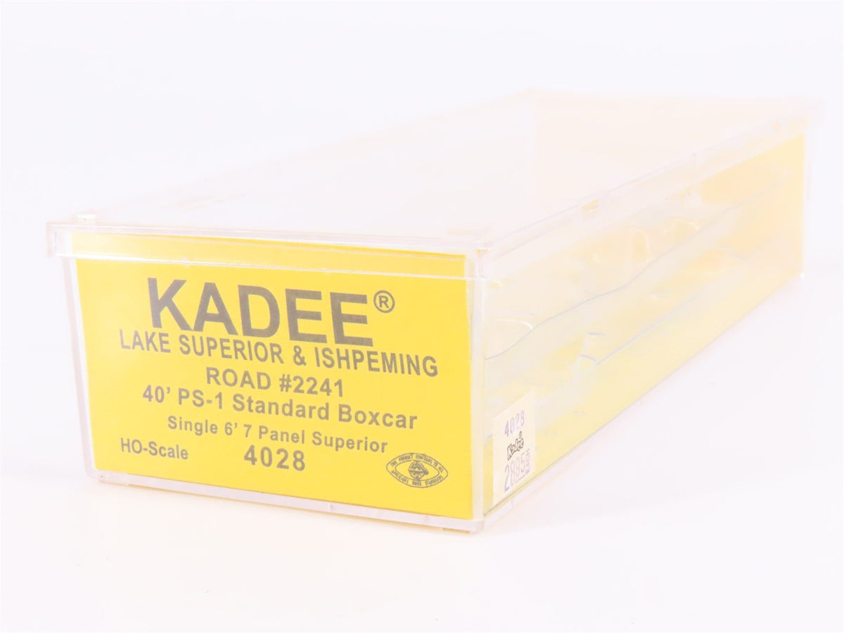 HO Scale Kadee 4028 LS&amp;I Lake Superior &amp; Ishpeming 40&#39; Single Door Box Car #2241