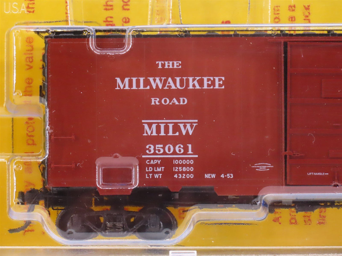 HO Scale Kadee 4806 MILW Route of the Hiawathas 40&#39; Box Car #35061 - Sealed