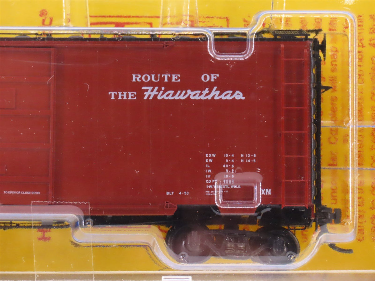 HO Scale Kadee 4806 MILW Route of the Hiawathas 40&#39; Box Car #35061 - Sealed