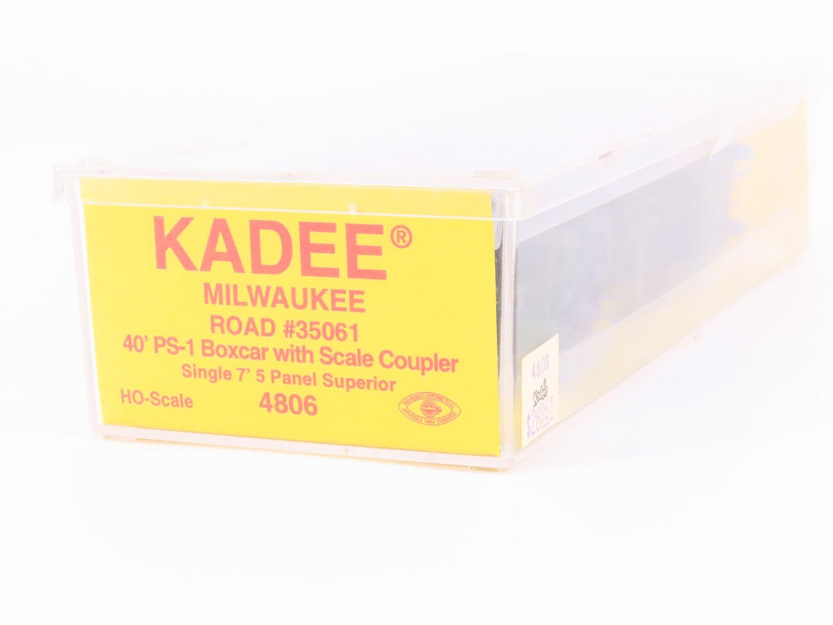 HO Scale Kadee 4806 MILW Route of the Hiawathas 40&#39; Box Car #35061 - Sealed