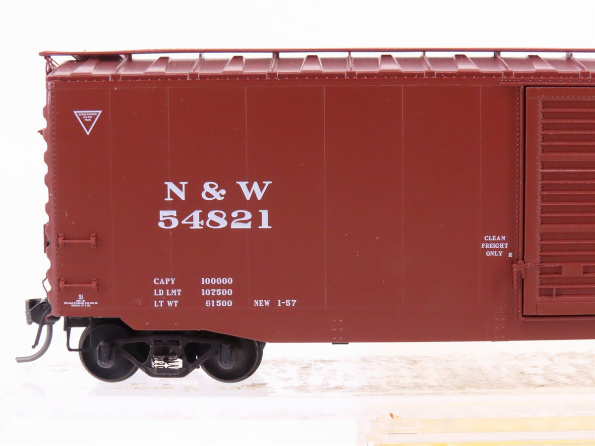 HO Scale Kadee 6005 N&amp;W Norfolk &amp; Western 50&#39; Single Door Box Car #54821