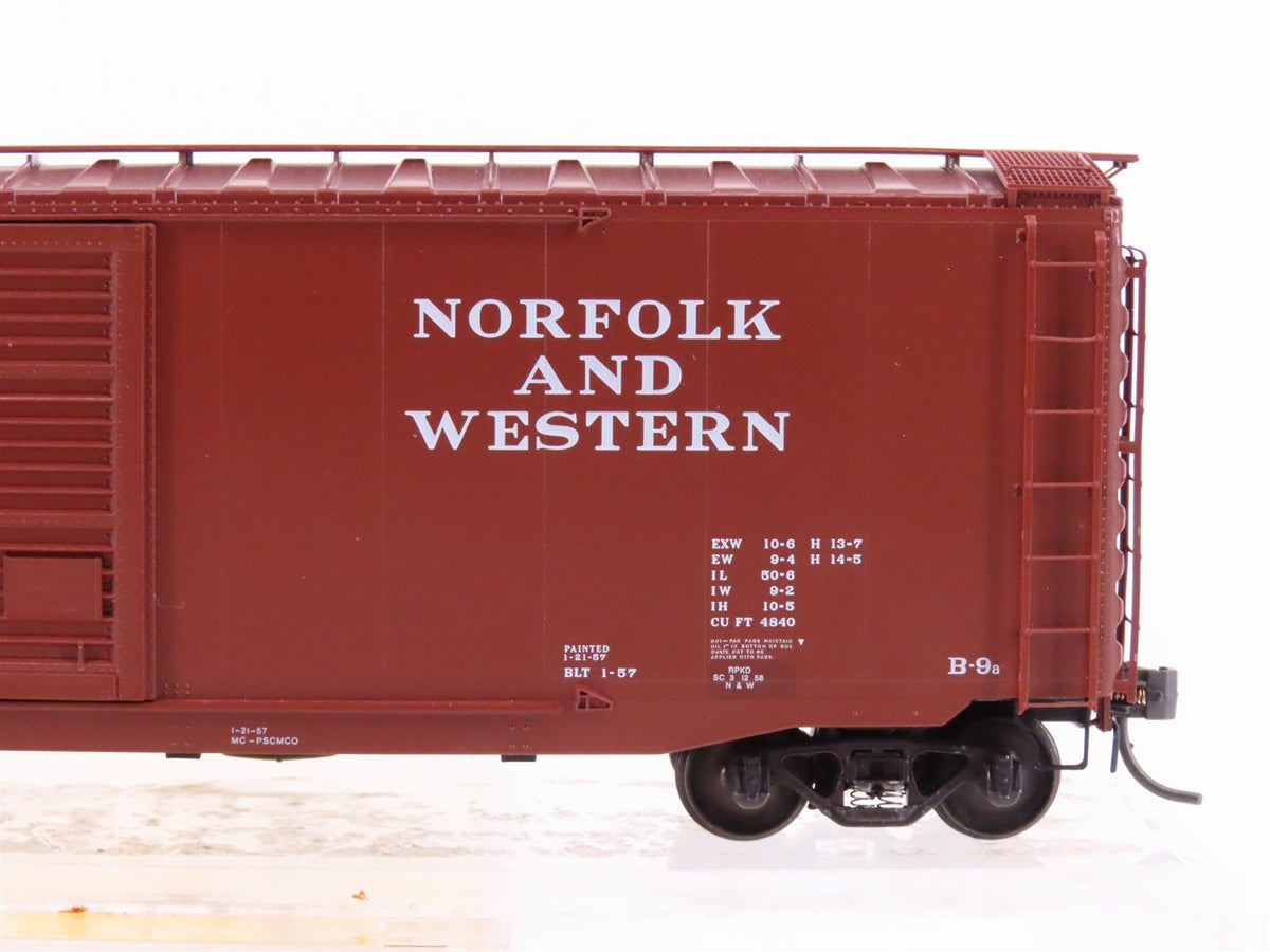 HO Scale Kadee 6005 N&amp;W Norfolk &amp; Western 50&#39; Single Door Box Car #54821