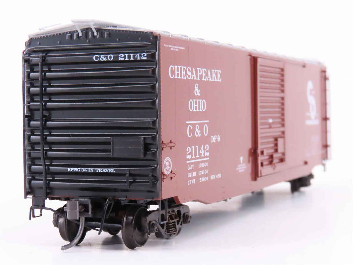 HO Scale Kadee 6004 C&amp;O Chesapeake &amp; Ohio 50&#39; Single Door Box Car #21142