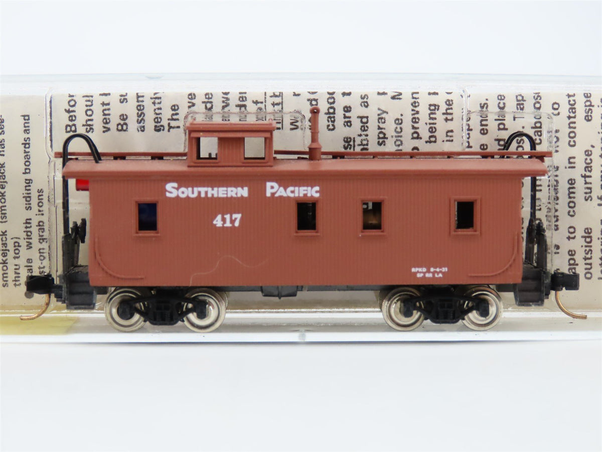 N Scale Kadee/Micro-Trains MTL 50070 SP Southern Pacific Caboose #417 w/ Light