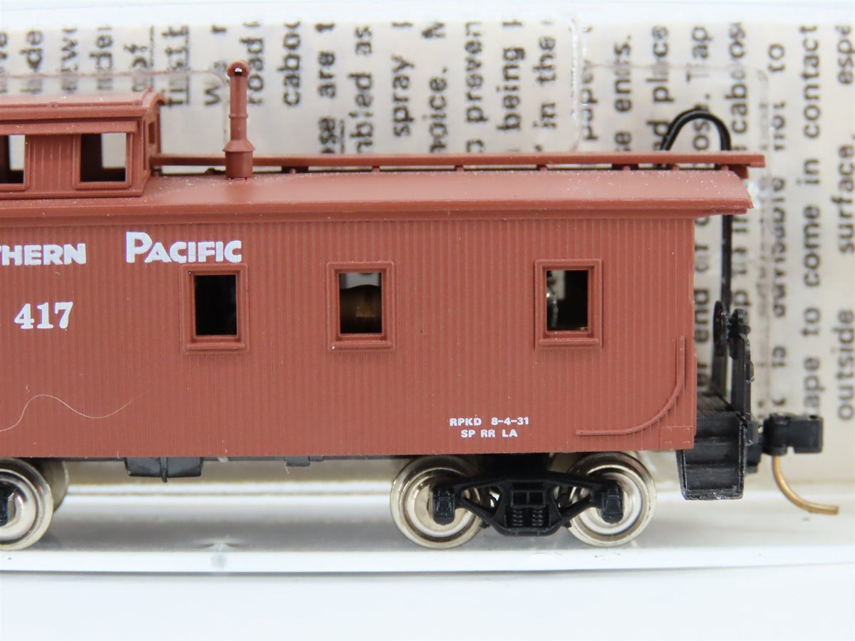 N Scale Kadee/Micro-Trains MTL 50070 SP Southern Pacific Caboose #417 w/ Light