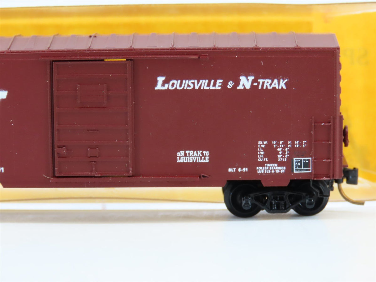 N Scale Aksarben 9113 L&amp;N Louisville &amp; Nashville White Font 40&#39; Boxcar #61991