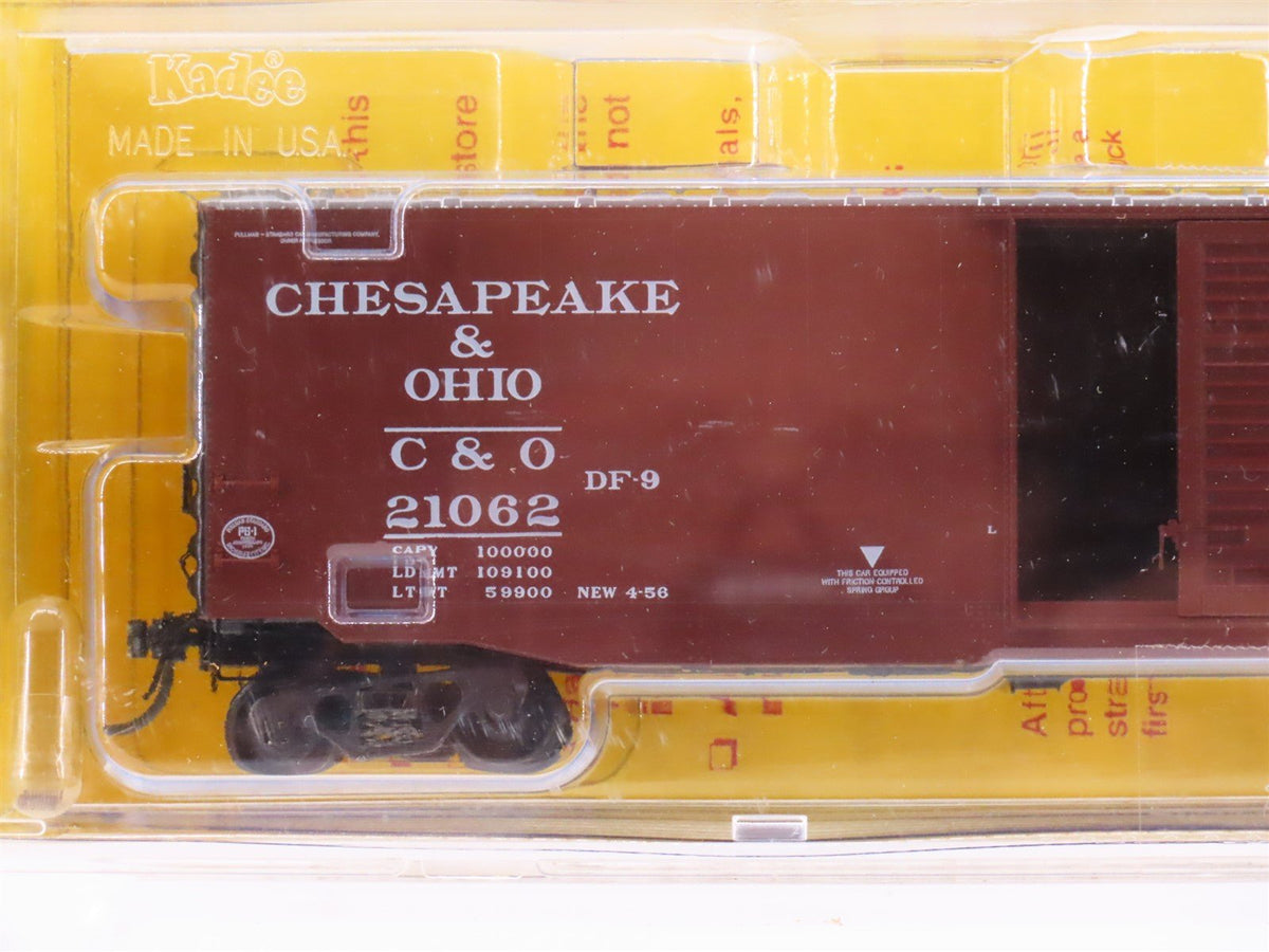 HO Scale Kadee 6013 C&amp;O Chesapeake &amp; Ohio 50&#39; Box Car #21062 - Sealed