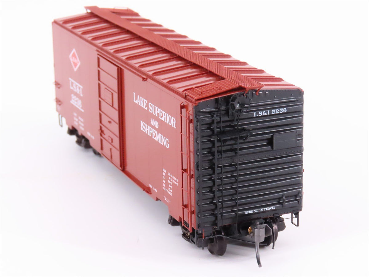 HO Scale Kadee 4027 LS&amp;I Lake Superior &amp; Ishpeming 40&#39; Single Door Box Car #2236