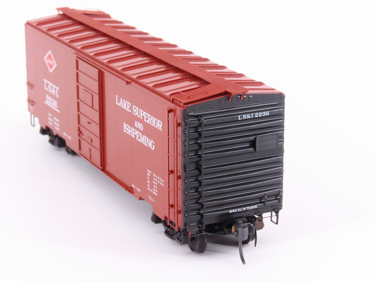 HO Scale Kadee 4027 LS&amp;I Lake Superior &amp; Ishpeming 40&#39; Single Door Box Car #2236