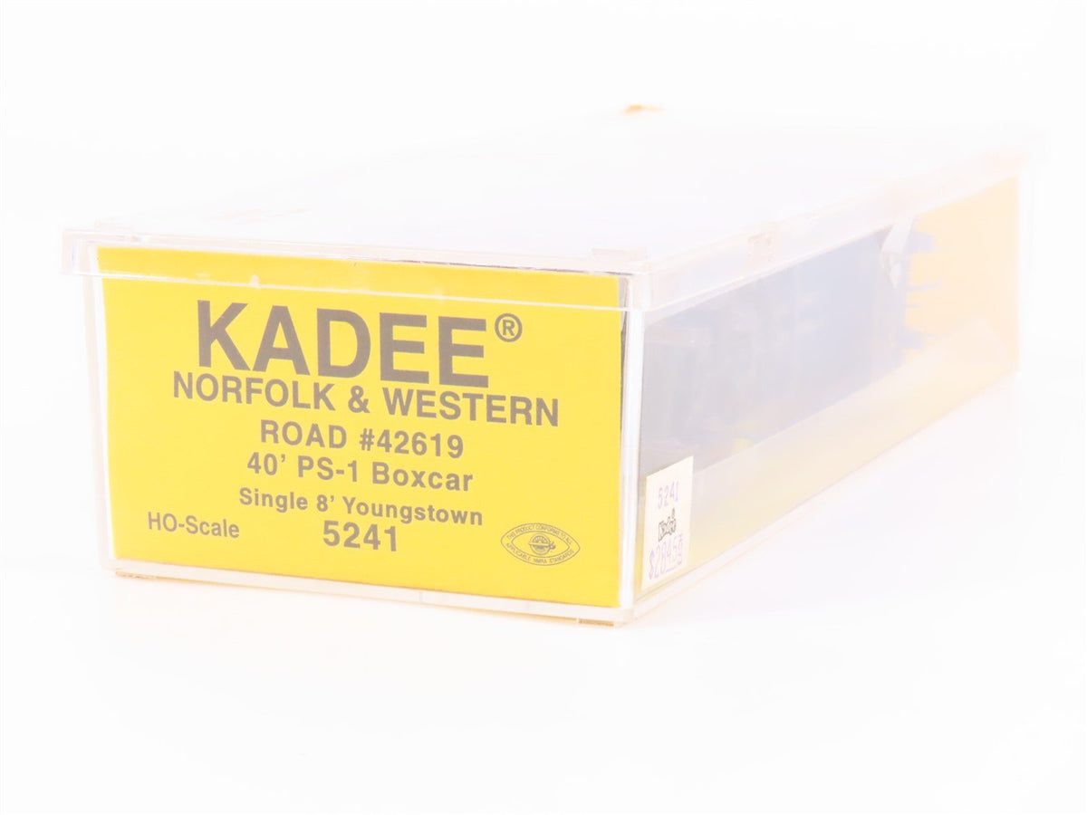 HO Kadee 5241 N&amp;W Norfolk &amp; Western 40&#39; Single Door Box Car #42619 - Sealed