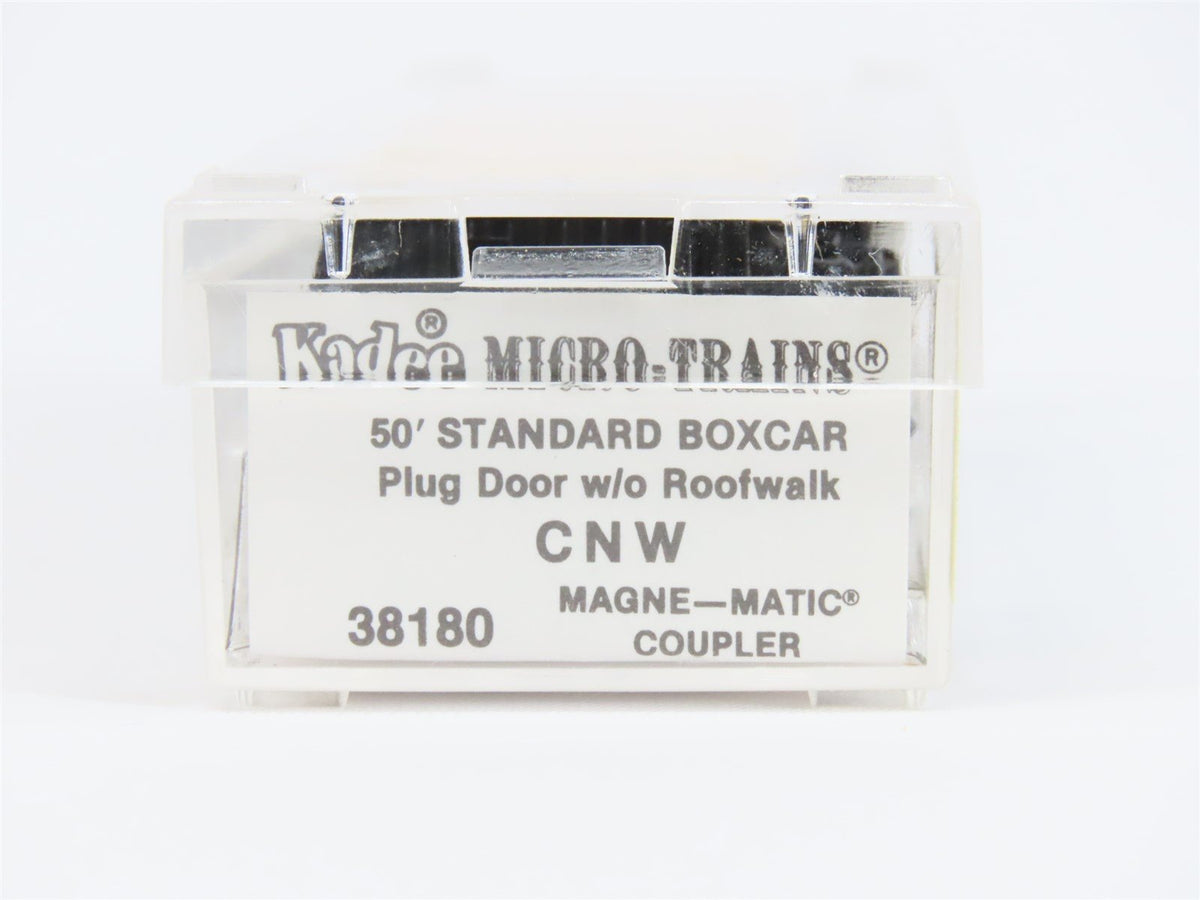 N Scale Micro-Trains MTL/Kadee 38180 CNW Railway 50&#39; Standard Boxcar #32950