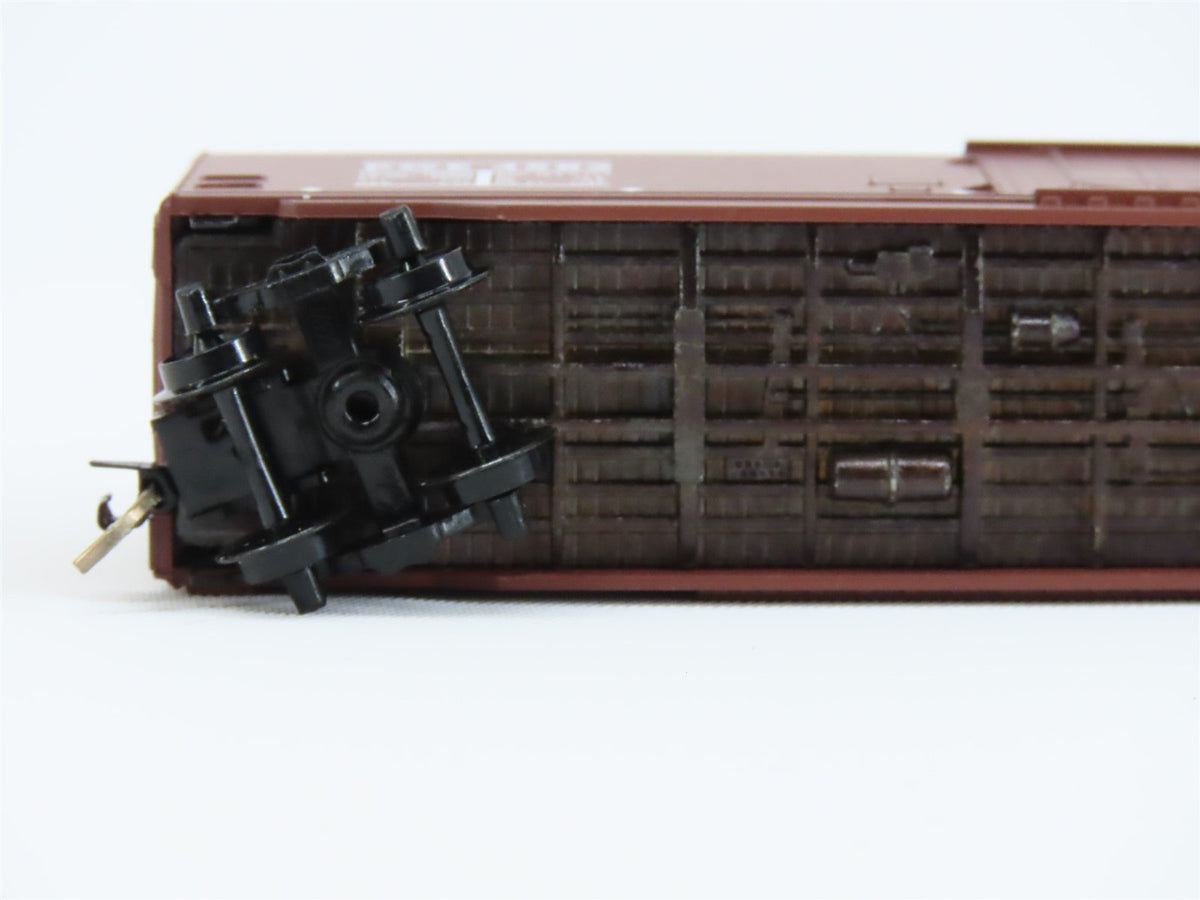 N Scale Micro-Trains MTL/Kadee 32260 PGE Railway 50&#39; Standard Boxcar #4582