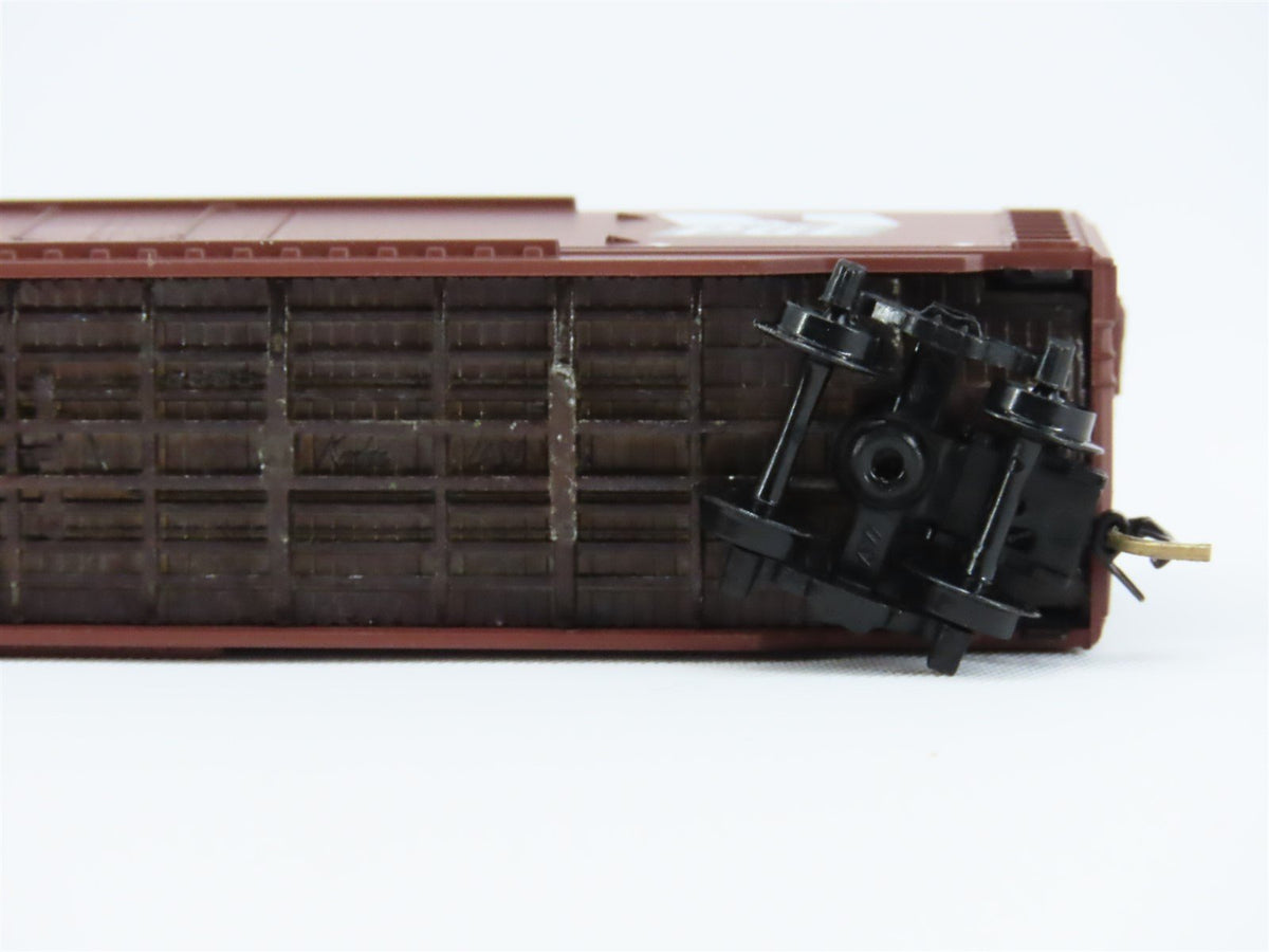 N Scale Micro-Trains MTL/Kadee 32260 PGE Railway 50&#39; Standard Boxcar #4582