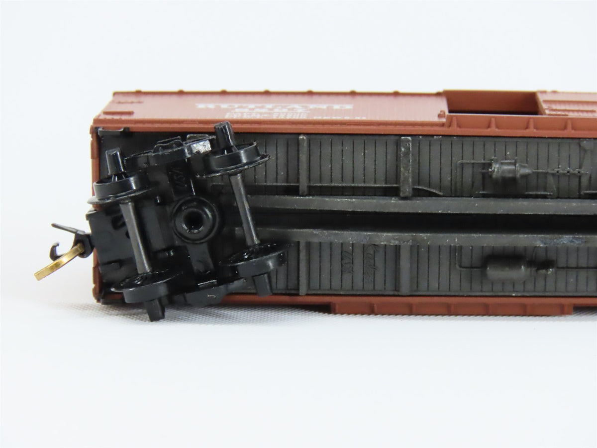 N Scale Micro-Trains MTL/Kadee 42110 RUT Rutland 40&#39; Wood-Sheathed Boxcar #8297